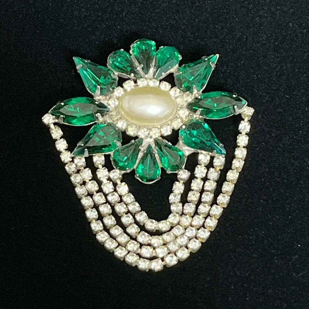 Vintage Green Rhinestone Flower Brooch 4 Strand Swag Drape